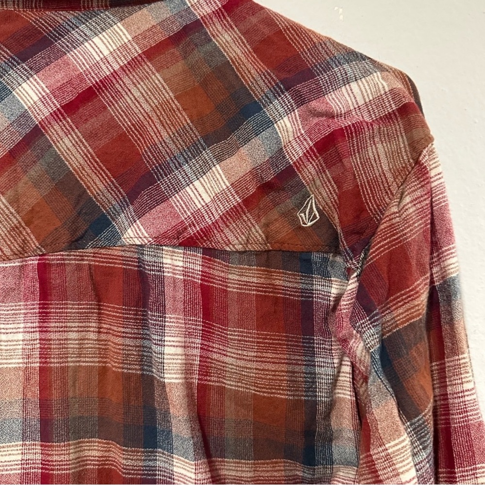 Volcom - Picture 5 of 6
